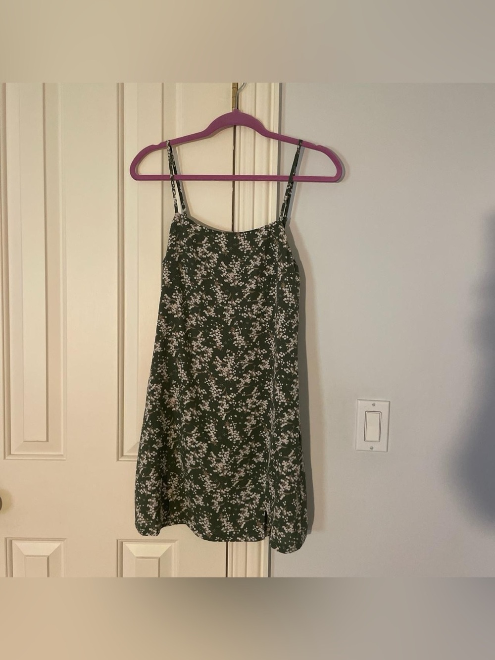 SHEIN Sage Green Floral Spaghetti Strap Dress